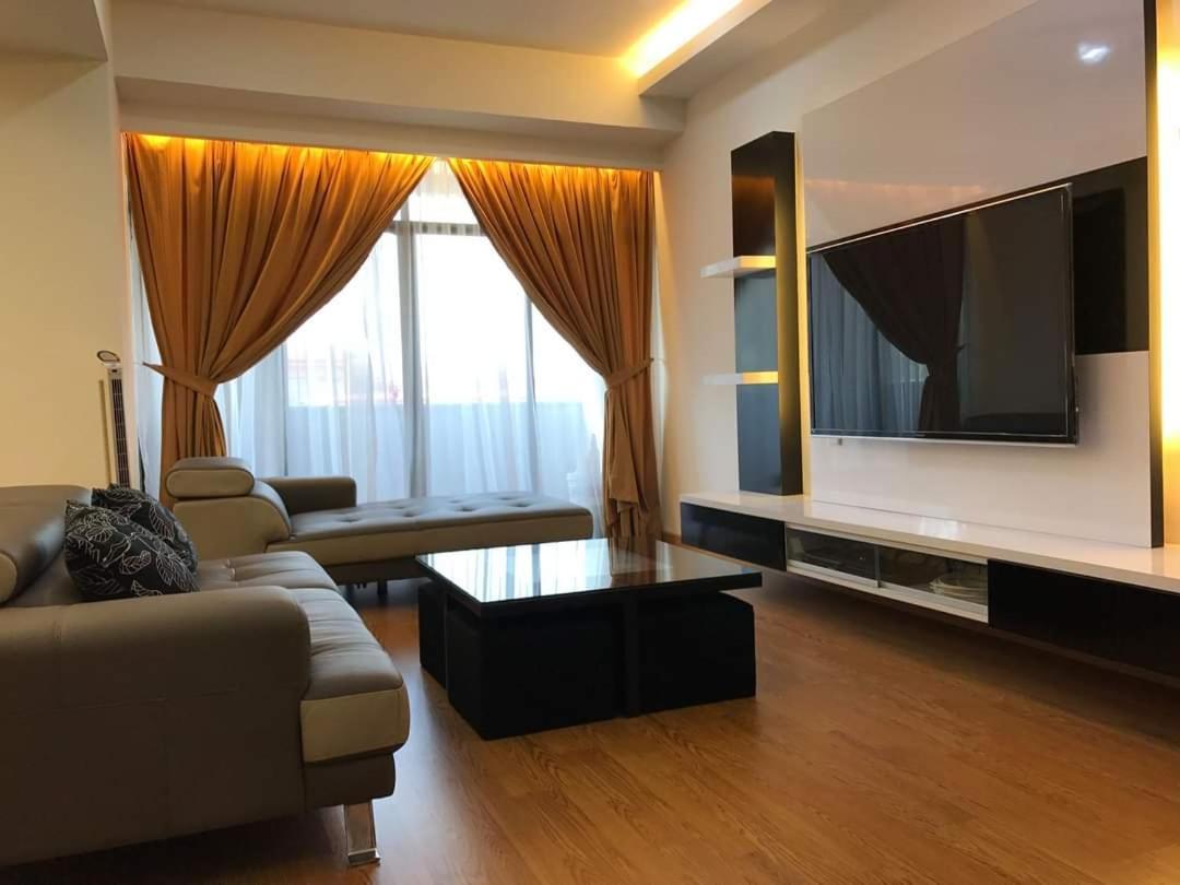 Rezeki Mahkota Hotel Malacca Exteriör bild